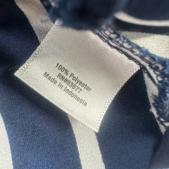 a.n.a A New Approach Top Striped Navy & White Long Sleeve Ruffled Hem Round Neck - Picture 7 of 11